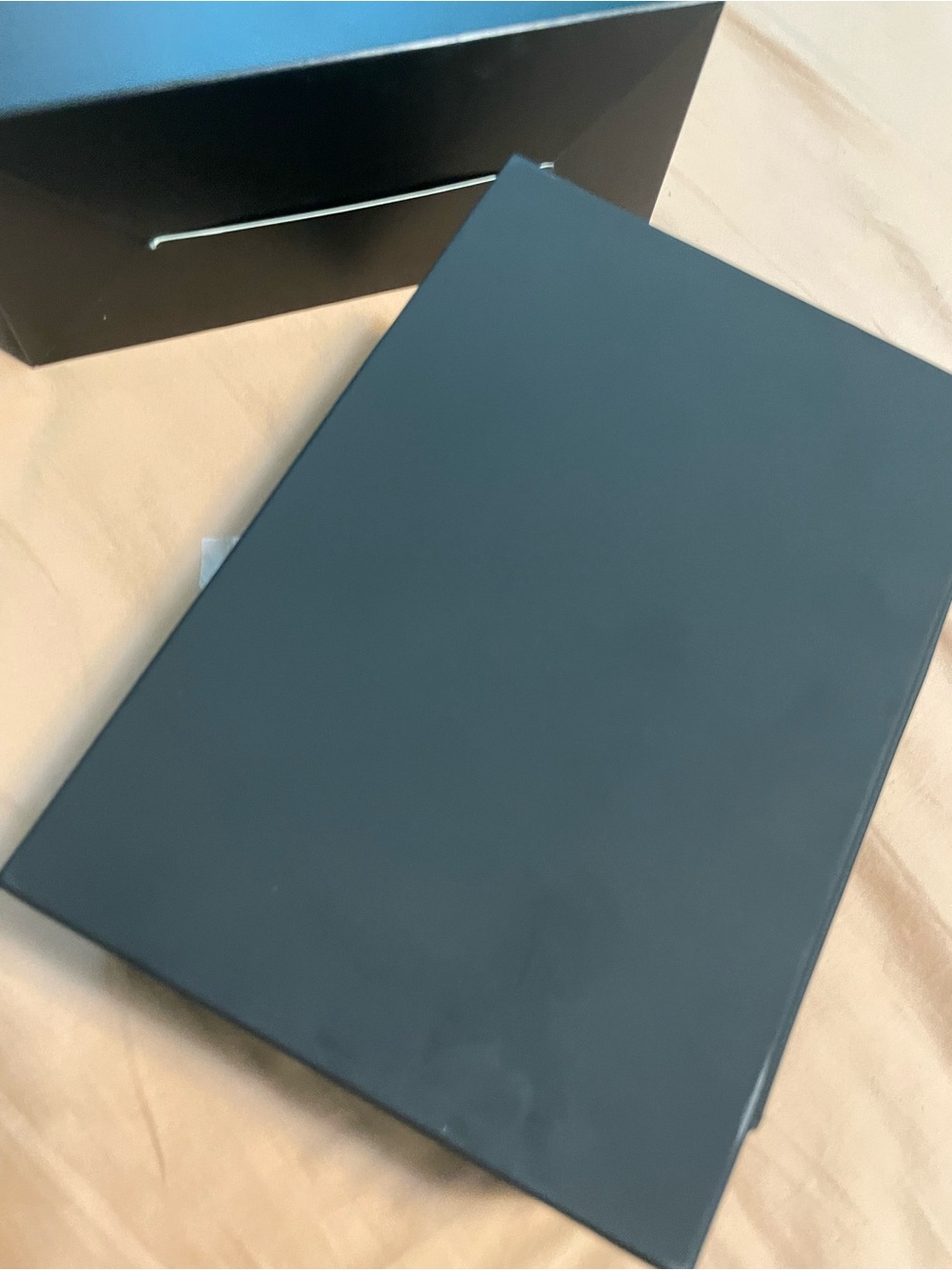 Givenchy beauty Black Leather Zip case - Picture 11 of 12